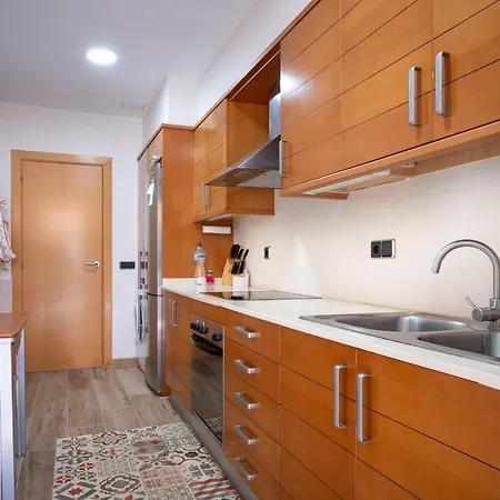 At003 Planta Baja Con Patio Privado, Piscina Comunitaria, Cerca De La Playa * Torredembarra
