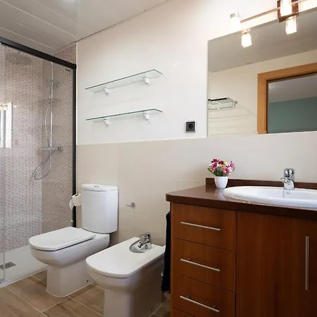At003 Planta Baja Con Patio Privado, Piscina Comunitaria, Cerca De La Playa Torredembarra